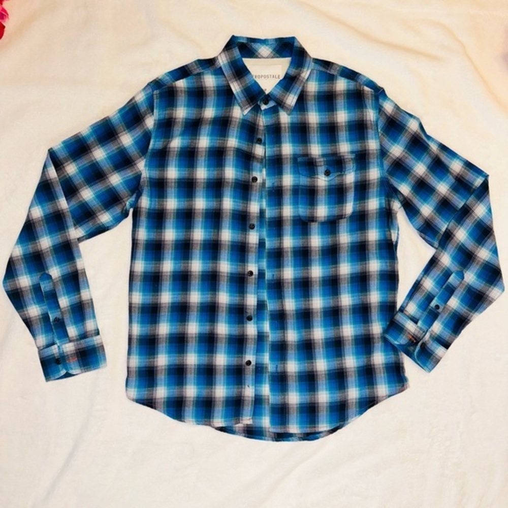 Aeropostale checkered button up